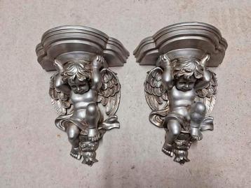 2  grote wandconsole  met cupidos  beschikbaar voor biedingen