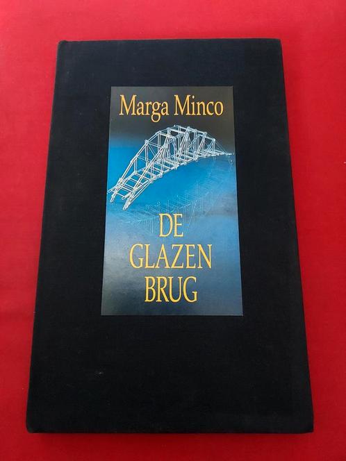 De glazen brug. Marga Minco, Luxe editie 1986, Boeken, Boekenweekgeschenken, Gelezen, Ophalen of Verzenden