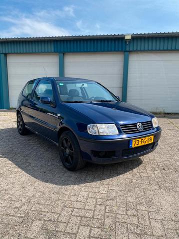 Volkswagen Polo 1.4 44KW 2000 Blauw beschikbaar voor biedingen