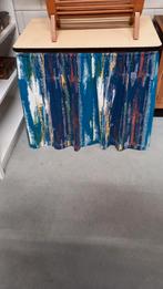 Tafeltje met vrolijk rokje vintage formica, Ophalen