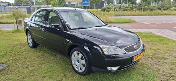 Ford mondeo  1 sleutel v6 gia 2005 loopt  goed 0645151555 beschikbaar voor biedingen