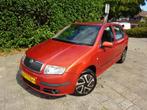 Skoda Fabia 1.4-16V Spirit+ MET JAAR APK, Voorwielaandrijving, Gebruikt, Origineel Nederlands, Bedrijf