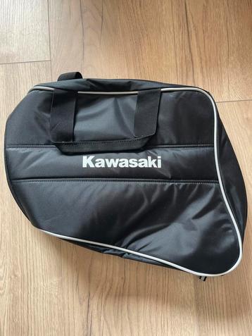 Kawasaki Binnentassen Zijkoffers beschikbaar voor biedingen