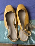 Gele slingbacks ( fletjes), Ophalen of Verzenden, Zo goed als nieuw, Geel, Sneakers of Gympen