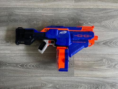 NERF Elite Infinus, Kinderen en Baby's, Speelgoed | Buiten | Actiespeelgoed, Zo goed als nieuw, Ophalen of Verzenden