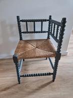 Brocante hoekstoel met rieten zitting, antraciet., Antiek en Kunst, Antiek | Meubels | Stoelen en Banken, Ophalen