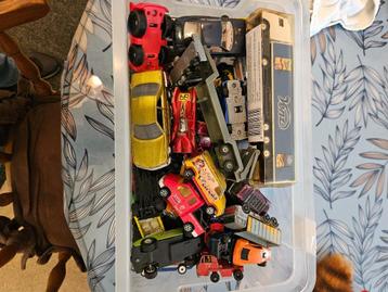 Matchbox, majorette, etc. 100 stuks beschikbaar voor biedingen