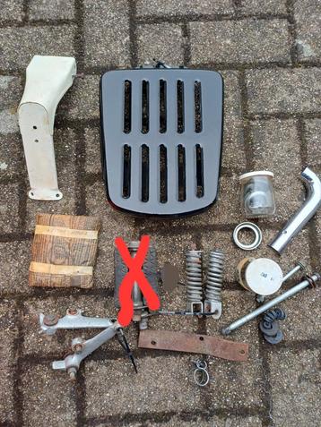 Honda pc50 jaren 1960 partij onderdelen beschikbaar voor biedingen