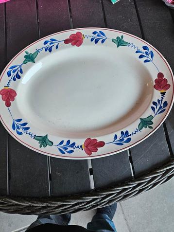 Vintage Handgeschilderde Serveerschaal beschikbaar voor biedingen
