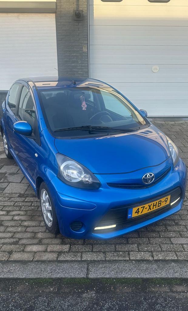 Toyota Aygo Facelift Nwe koppeling/Gr beurt, Auto's, Toyota, Particulier, Aygo, ABS, Airbags, Airconditioning, Bluetooth, Boordcomputer