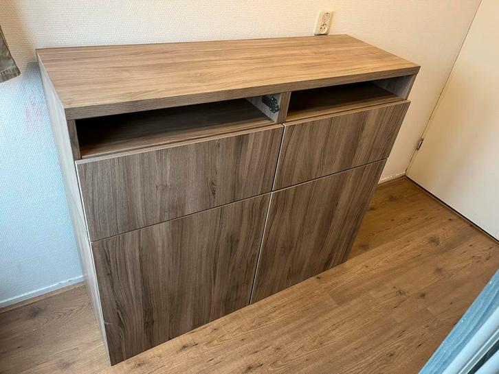 IKEA Besta Kast, Huis en Inrichting, Kasten | Dressoirs, Zo goed als nieuw, 100 tot 150 cm, 25 tot 50 cm, Met deur(en), Kunststof