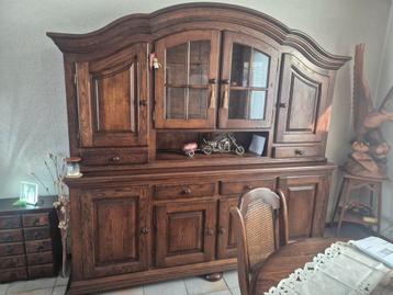 Massieve Eiken Kast - Prachtige Opbergruimte beschikbaar voor biedingen