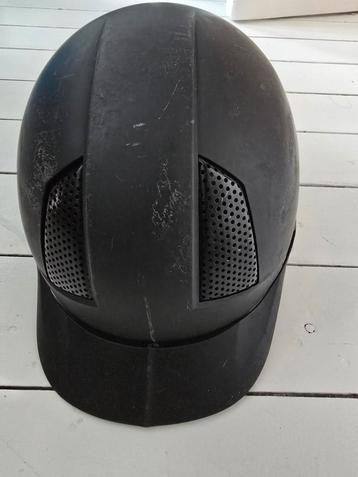 Paardrij helm beschikbaar voor biedingen