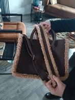 Bruine tas met teddy rand, Ophalen of Verzenden, Zo goed als nieuw, Bruin, Handtas