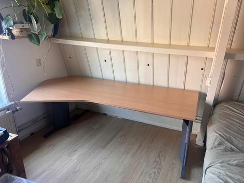 Wingbureau MEWAF – verstelbaar – €50 – babykamer sale, Huis en Inrichting, Bureaus, Zo goed als nieuw, Bureau, In hoogte verstelbaar