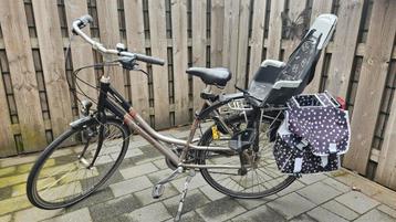 Fiets, damesfiets beschikbaar voor biedingen