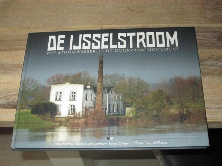 de IJsselstroom Han Koolhof, Boeken, Kunst en Cultuur | Architectuur, Nieuw, Architecten, Ophalen of Verzenden