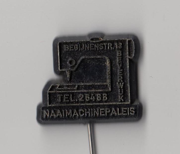Beverwijk Naaimachine Paleis speldje, Verzamelen, Speldjes, Pins en Buttons, Gebruikt, Speldje of Pin, Overige onderwerpen, Ophalen of Verzenden
