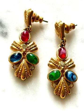 TRIFARI goldplated mooie oorbellen hangers/stekers CHCS beschikbaar voor biedingen