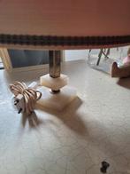 Vintage tafellamp met onyx en koperen voet, Huis en Inrichting, Lampen | Tafellampen, Heikant 21 Kaatsheuvel, Belle Vieille Brocante