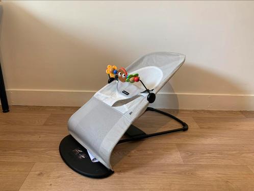 Babybjorn wipstoel bouncer met speeltje, Kinderen en Baby's, Wipstoeltjes, Zo goed als nieuw, Overige merken, Ophalen