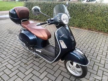 Vespa GTS 300 i.e. Super Touring ABS 7550 kms Inruil Kan beschikbaar voor biedingen