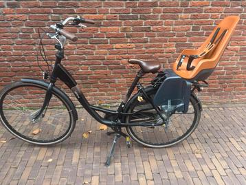 Van Tuyl Moederfiets met 2 Bobike zitjes beschikbaar voor biedingen