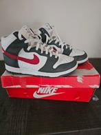 Nike Dunk High - Maat 40,5, Verzenden, Gedragen, Overige kleuren