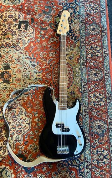 Harley Benton Standard Series basgitaar beschikbaar voor biedingen