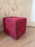 Stijlvolle velvet poef  fuchsia roze streep – perfecte staat, Ophalen of Verzenden, Zo goed als nieuw, Rond, Minder dan 50 cm