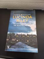 Lucinda Riley.,,de geheimen van de kostschool,,, Ophalen of Verzenden, Gelezen, Lucinda Riley, Europa overig