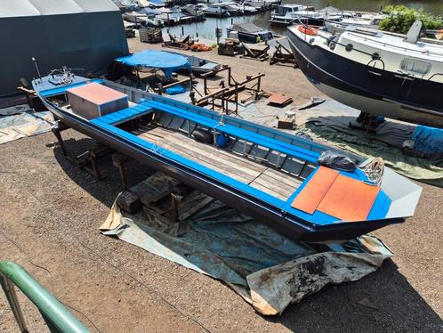Grote open platbodem met Volvo 2003 dieselmotor, Watersport en Boten, Sloepen, Gebruikt, 10 tot 30 pk, 6 meter of meer, Binnenboordmotor
