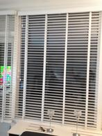 Houten jaloezieën, Ophalen, 100 tot 150 cm, Wit, Zo goed als nieuw