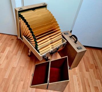 Platenkoffers set antiek Cheney England groen beige chique  beschikbaar voor biedingen