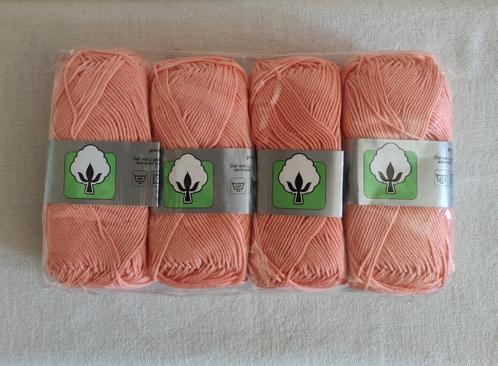 Nieuw pakket 4 bollen gemerceriseerd katoen zalm kleur 50 gr, Hobby en Vrije tijd, Breien en Haken, Nieuw, Ophalen of Verzenden