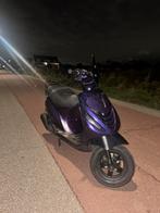 Piaggio zip 2017 50cc, Fietsen en Brommers, Scooters | Piaggio, Zip, Ophalen of Verzenden, Zo goed als nieuw, Benzine