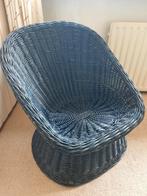 Zwarte jaren '60 rieten fauteuil, Huis en Inrichting, Fauteuils, Ophalen, Gebruikt, Minder dan 75 cm, Riet of Rotan