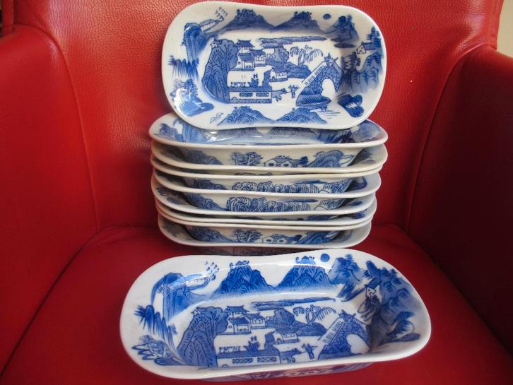 10x Chinees porceleinen Schaaltjes 23,2cm breed 3,3cm hoog, Antiek en Kunst, Antiek | Porselein, Ophalen of Verzenden