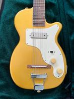 Guttlin Stratotone H44, "50-ies guitar., Ophalen of Verzenden, Zo goed als nieuw, Solid body, Overige merken