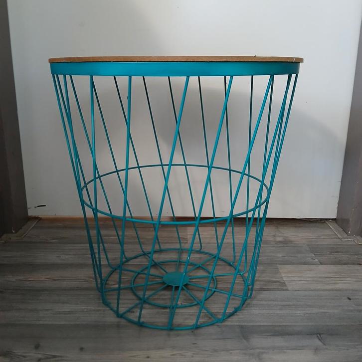 Bijzettafel met opbergruimte - Izgs turquoise, Huis en Inrichting, Tafels | Bijzettafels, Zo goed als nieuw, Rond, Ophalen