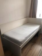 eenpersoons bed 90x 200 cm in september op te halen, Huis en Inrichting, Slaapkamer | Bedden, Ophalen, Gebruikt, Eenpersoons, Wit