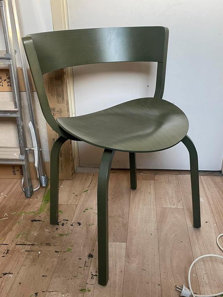 Thonet stoel van Stefan Diez, needs some repair, Huis en Inrichting, Stoelen, Gebruikt, Eén, Hout, Overige kleuren, Ophalen