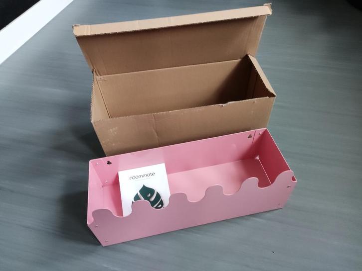 Roommate sinus design opbergbakje en kapstok (roze), Kinderen en Baby's, Kinderkamer | Inrichting en Decoratie, Nieuw, Kapstokje