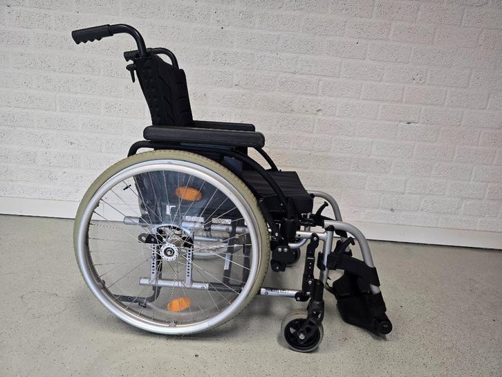 Semi-actief / trippel rolstoel Sopur/Quickie Easy Life I, Diversen, Rolstoelen, Zo goed als nieuw, Duwrolstoel, Inklapbaar, Verzenden