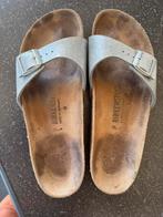 Birkenstock zilverkleurig maat 42, goede staat smal model, Kleding | Dames, Schoenen, Slippers, Overige kleuren, Ophalen of Verzenden