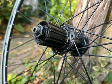 Achterwiel Racefiets supra ba composite beschikbaar voor biedingen