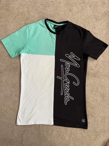 T-shirt, Non Grada, zwart wit groen, maat S beschikbaar voor biedingen