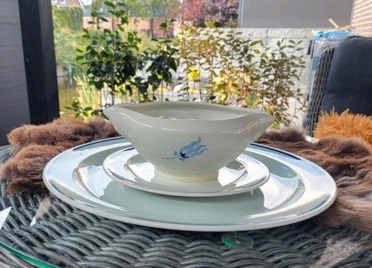Royal Goedewaagen Bord & Sauskom - Gouda Holland, Huis en Inrichting, Keuken | Servies, Gebruikt, Bord(en), Overige stijlen, Aardewerk