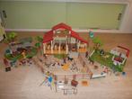 playmobil manege  wasplaats met smid  en meer, Ophalen of Verzenden, Zo goed als nieuw