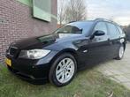 BMW 3 Serie Touring 318i *2006*Cruise|Ecc|Pano|Nav|Pdc, Auto's, Automaat, Stof, Zwart, 4 cilinders